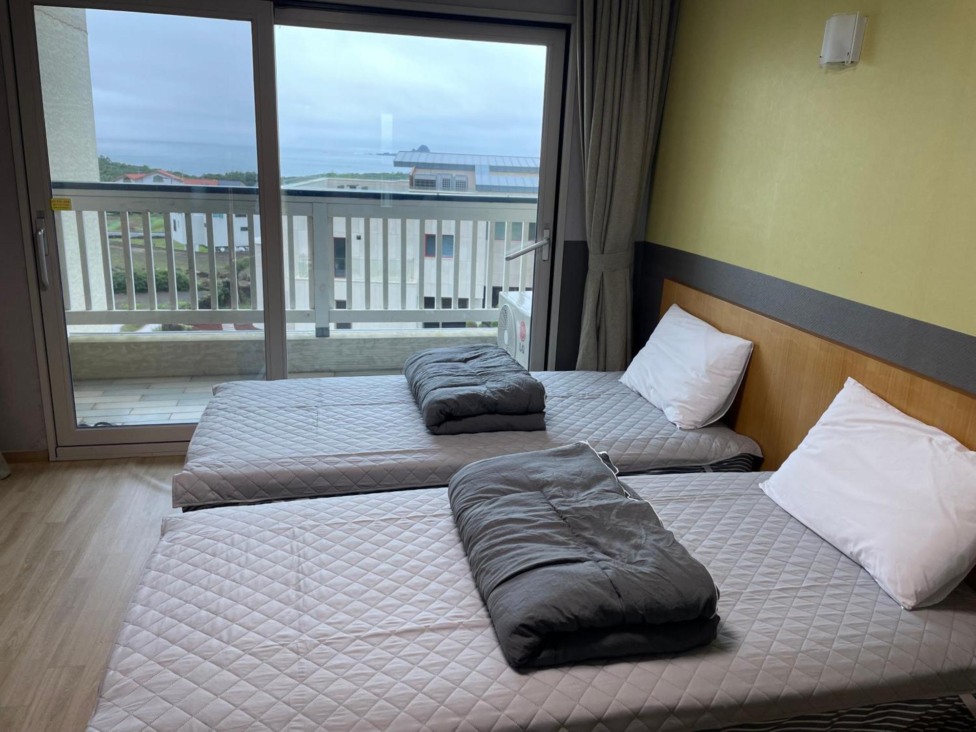 济州海洋山庄度假屋 西归浦市 外观 照片