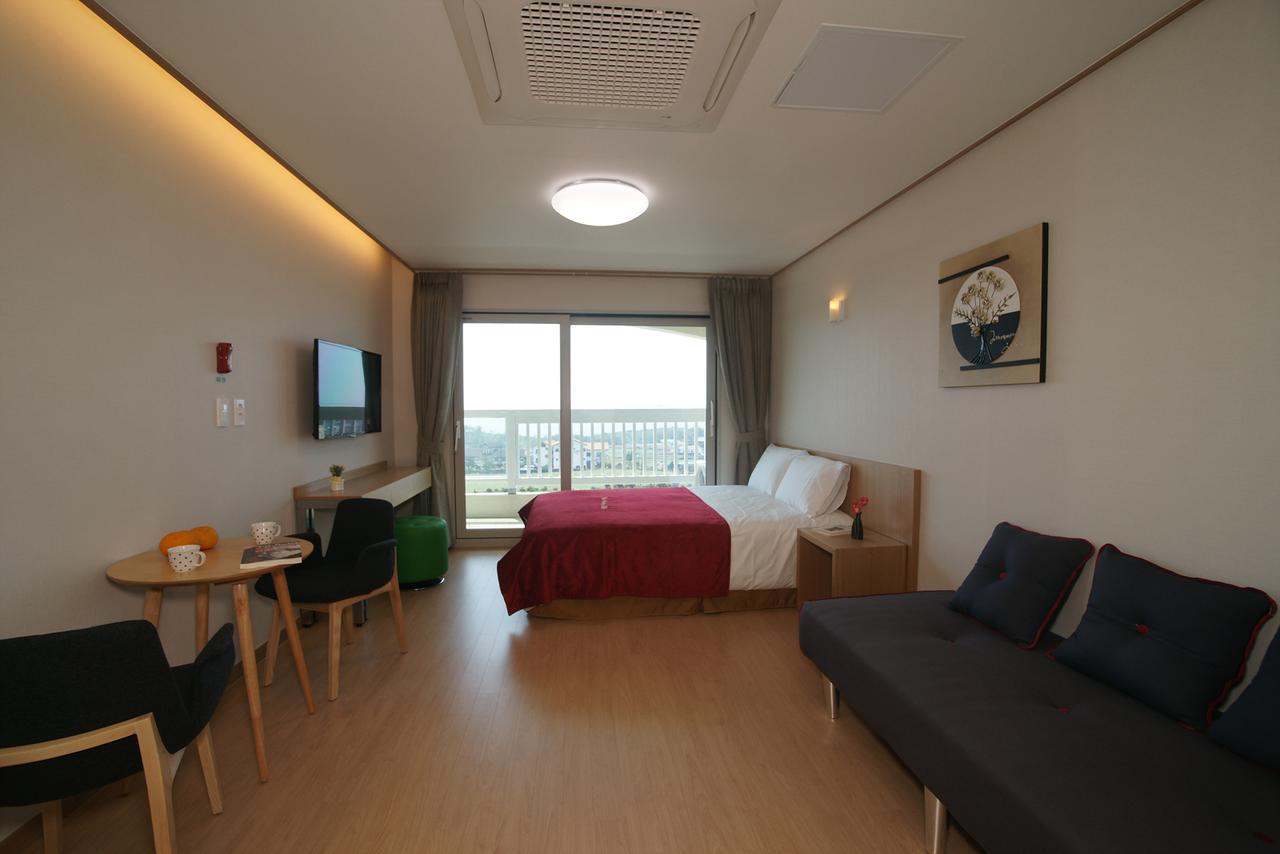 济州海洋山庄度假屋 西归浦市 外观 照片